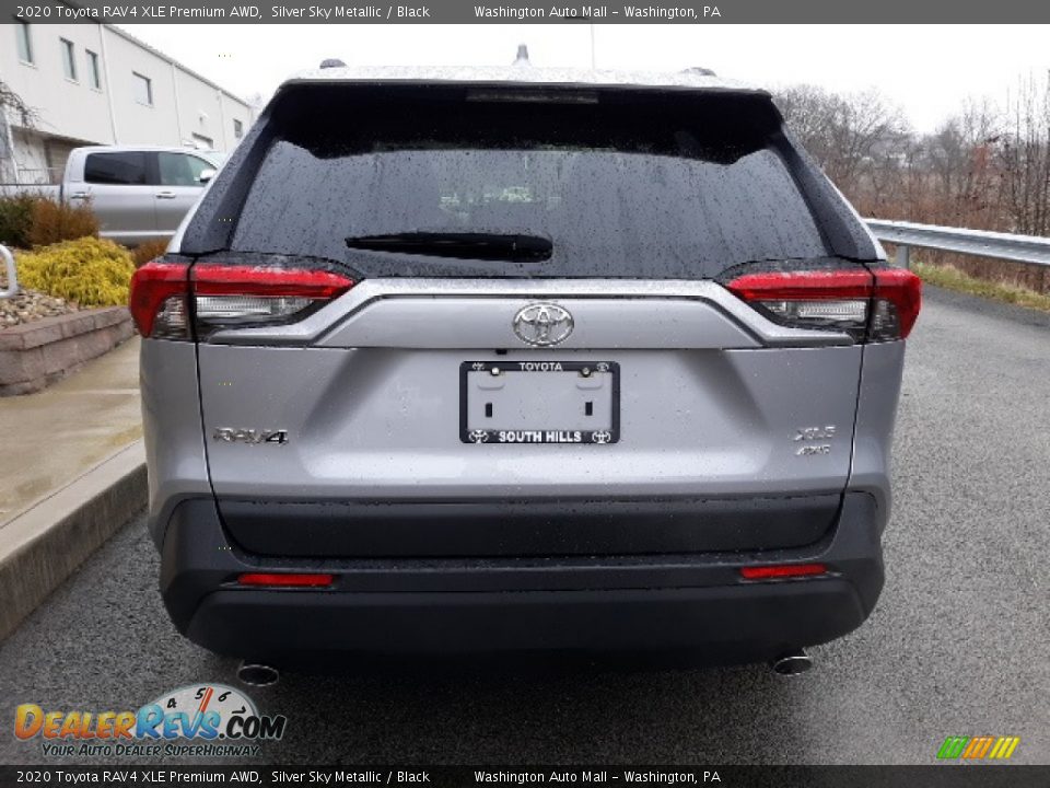 2020 Toyota RAV4 XLE Premium AWD Silver Sky Metallic / Black Photo #17
