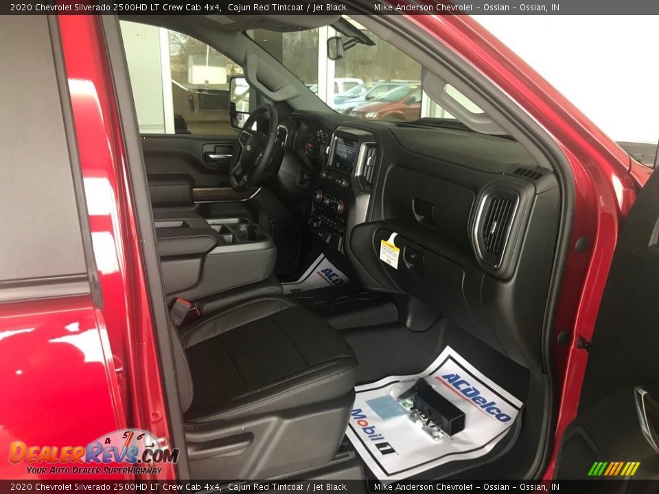 2020 Chevrolet Silverado 2500HD LT Crew Cab 4x4 Cajun Red Tintcoat / Jet Black Photo #12