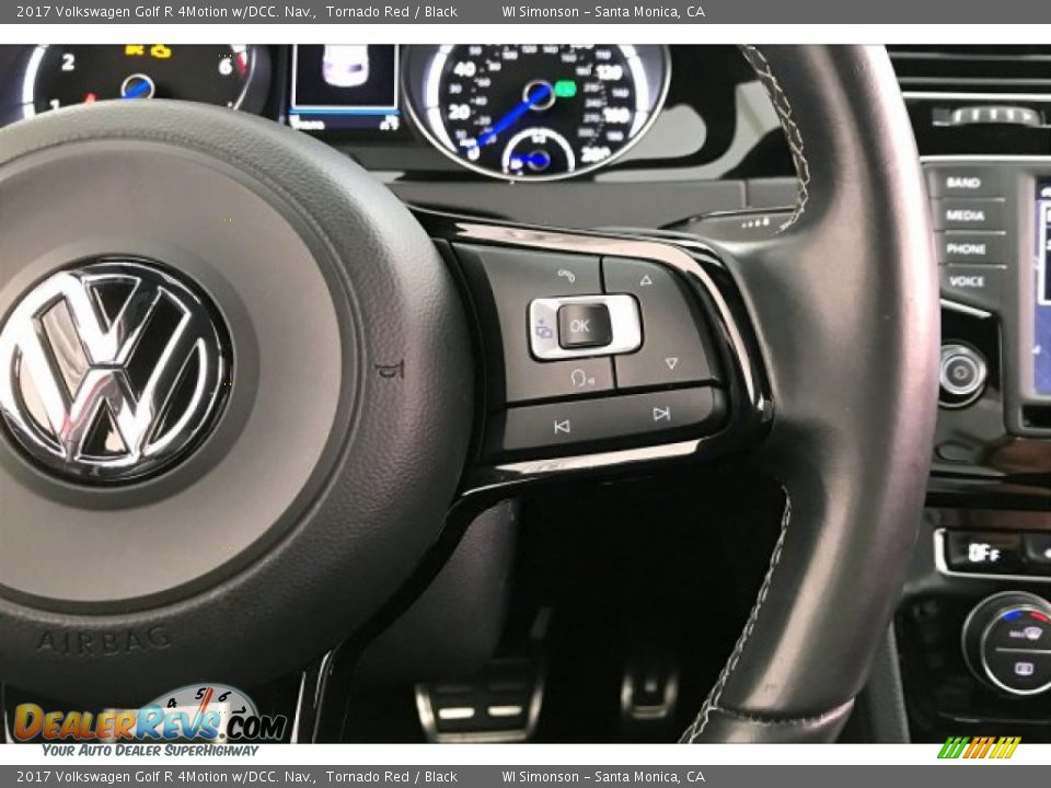 2017 Volkswagen Golf R 4Motion w/DCC. Nav. Steering Wheel Photo #19