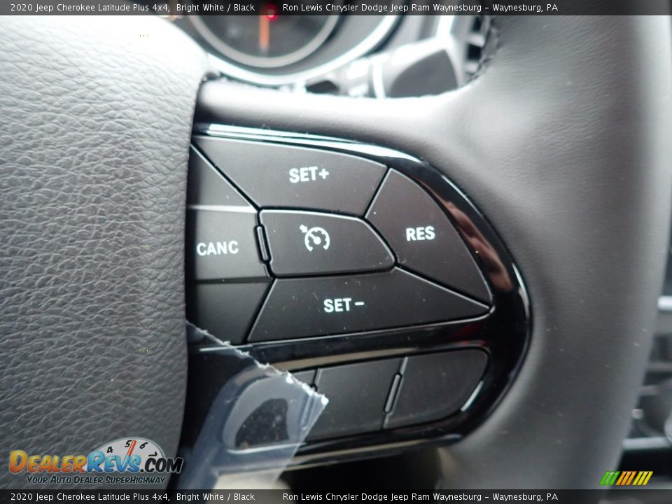 2020 Jeep Cherokee Latitude Plus 4x4 Steering Wheel Photo #18