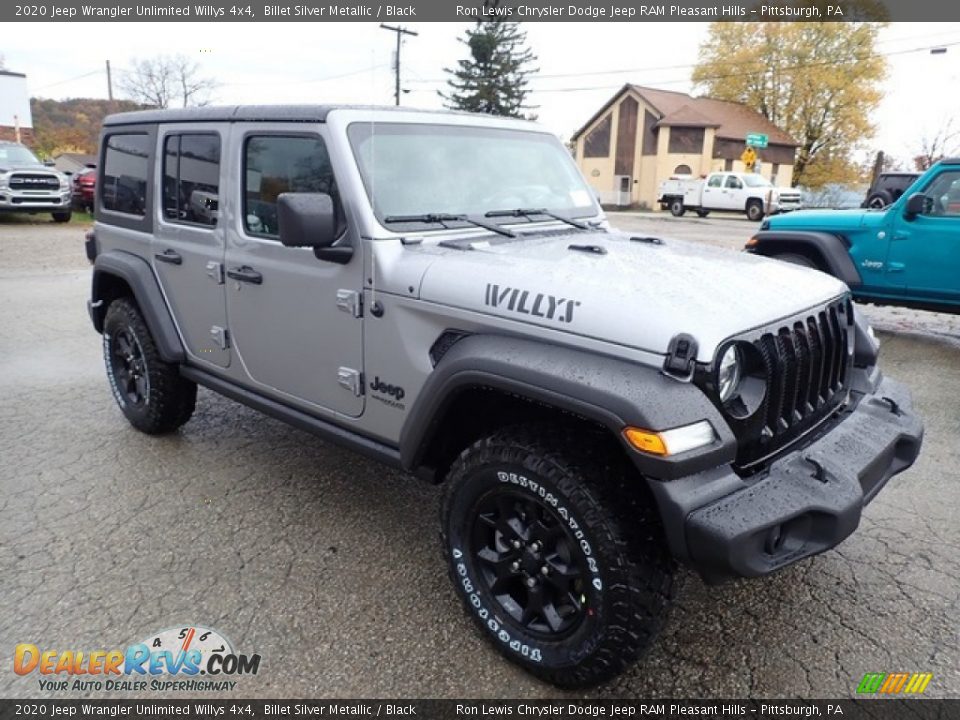 Front 3/4 View of 2020 Jeep Wrangler Unlimited Willys 4x4 Photo #7