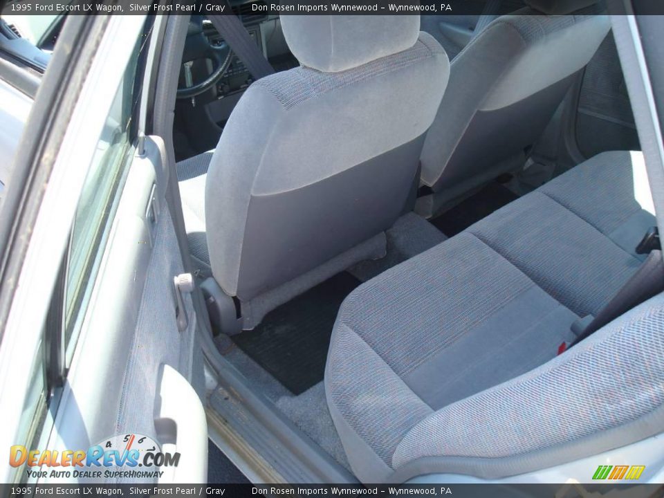 1995 Ford Escort LX Wagon Silver Frost Pearl / Gray Photo #20