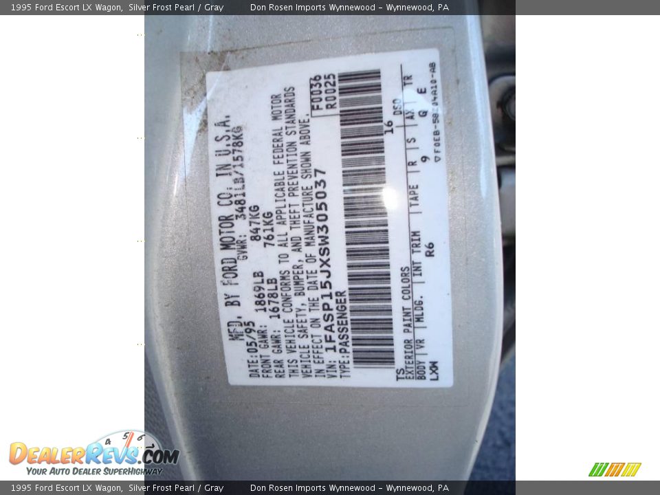 1995 Ford Escort LX Wagon Silver Frost Pearl / Gray Photo #35