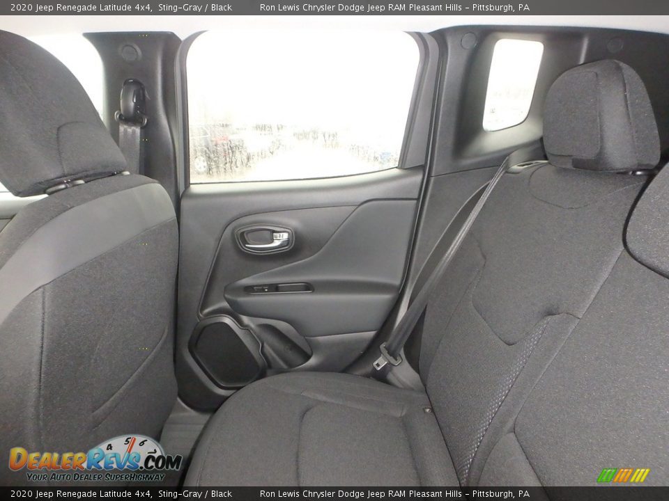 2020 Jeep Renegade Latitude 4x4 Sting-Gray / Black Photo #12