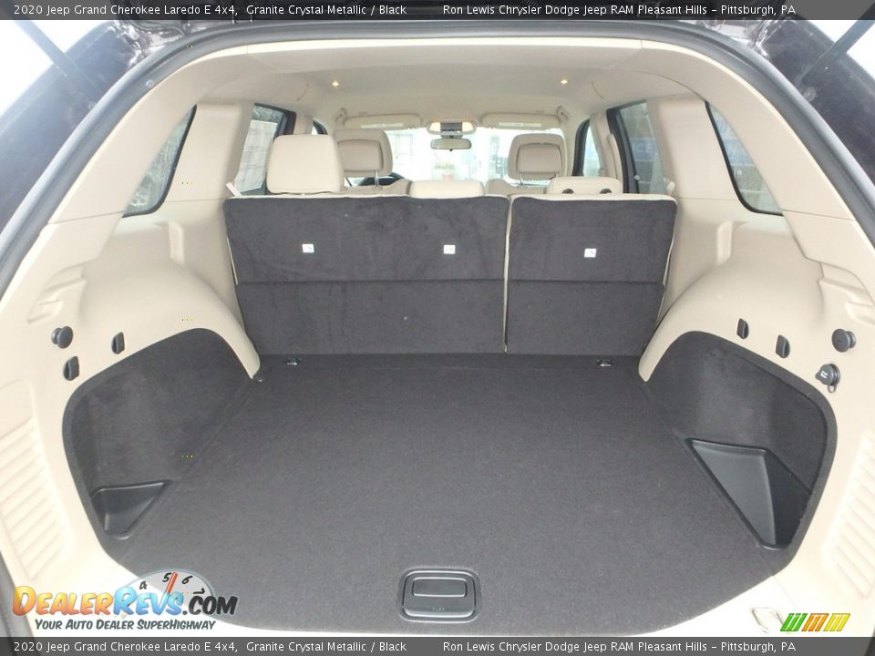 2020 Jeep Grand Cherokee Laredo E 4x4 Granite Crystal Metallic / Black Photo #5