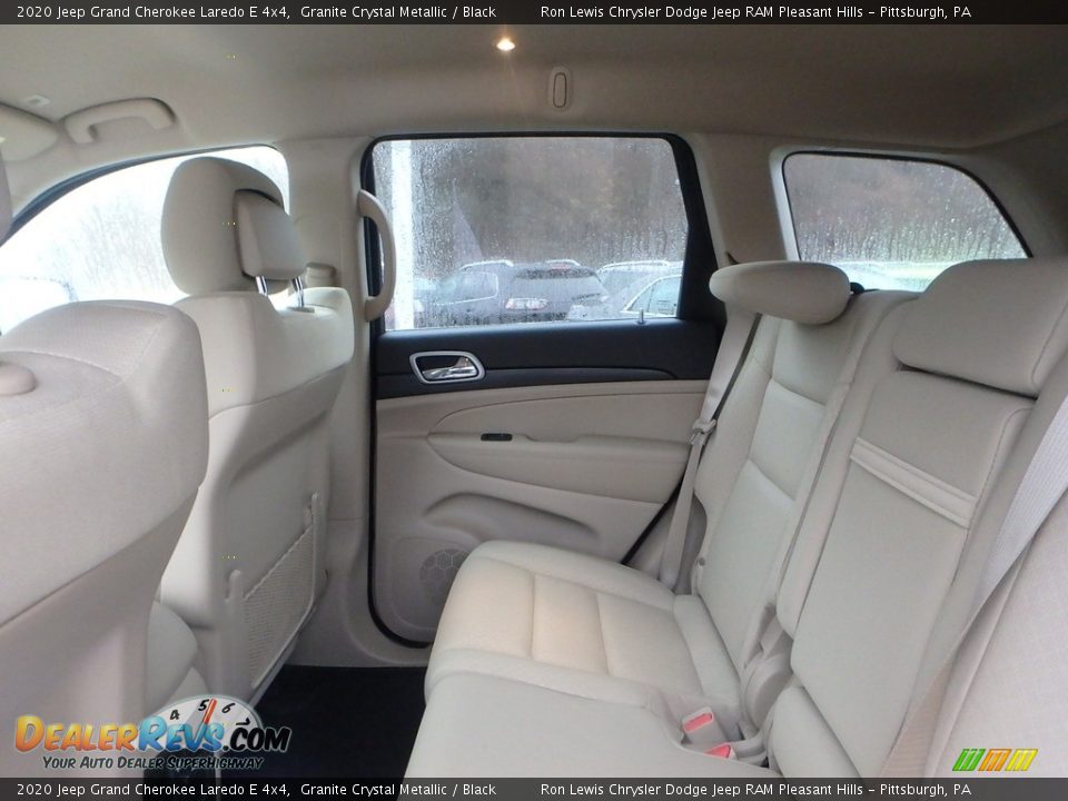 2020 Jeep Grand Cherokee Laredo E 4x4 Granite Crystal Metallic / Black Photo #12