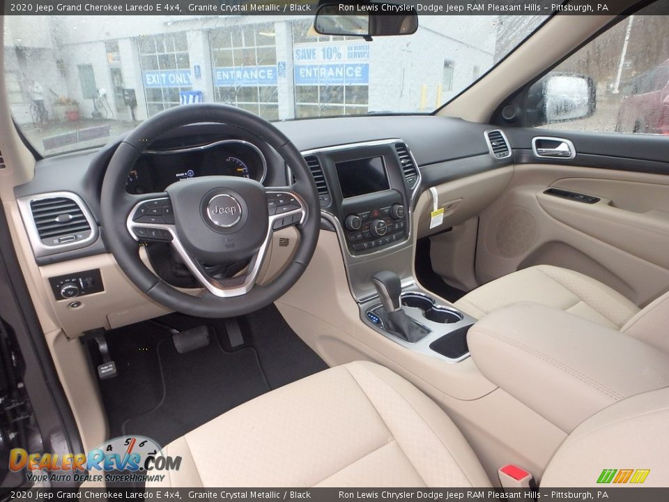2020 Jeep Grand Cherokee Laredo E 4x4 Granite Crystal Metallic / Black Photo #13