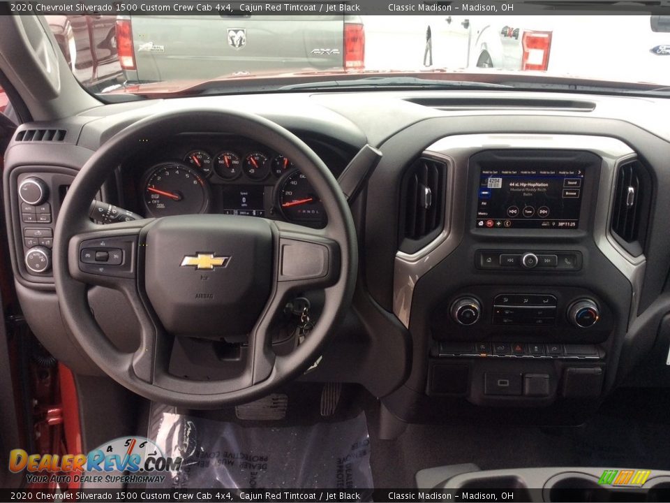 2020 Chevrolet Silverado 1500 Custom Crew Cab 4x4 Cajun Red Tintcoat / Jet Black Photo #3