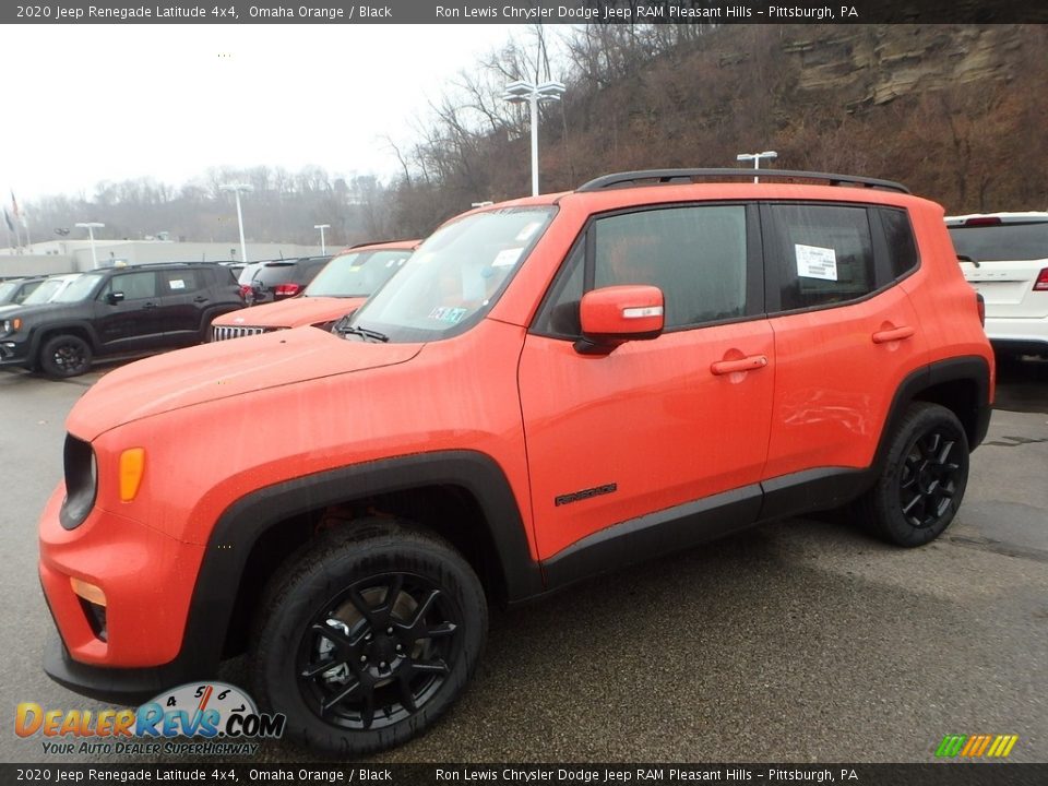 Front 3/4 View of 2020 Jeep Renegade Latitude 4x4 Photo #1