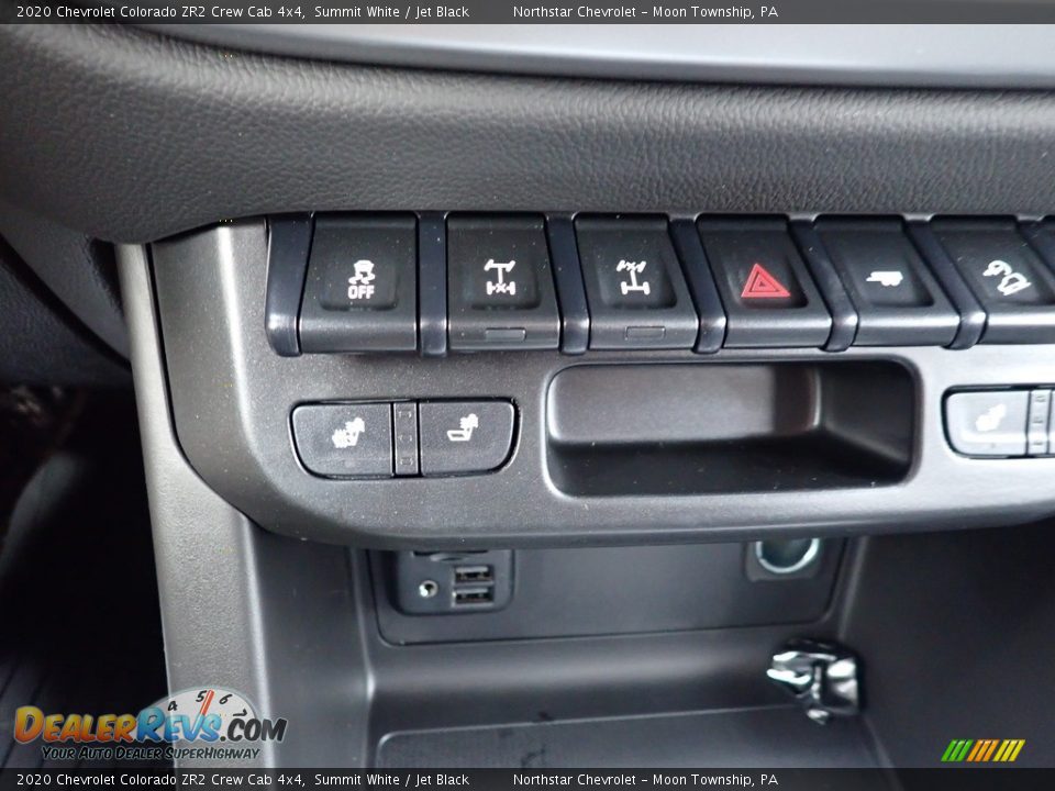 Controls of 2020 Chevrolet Colorado ZR2 Crew Cab 4x4 Photo #20