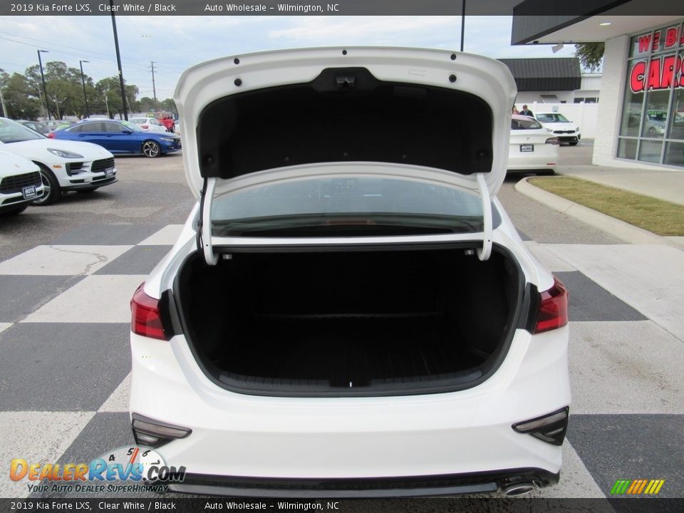 2019 Kia Forte LXS Clear White / Black Photo #5