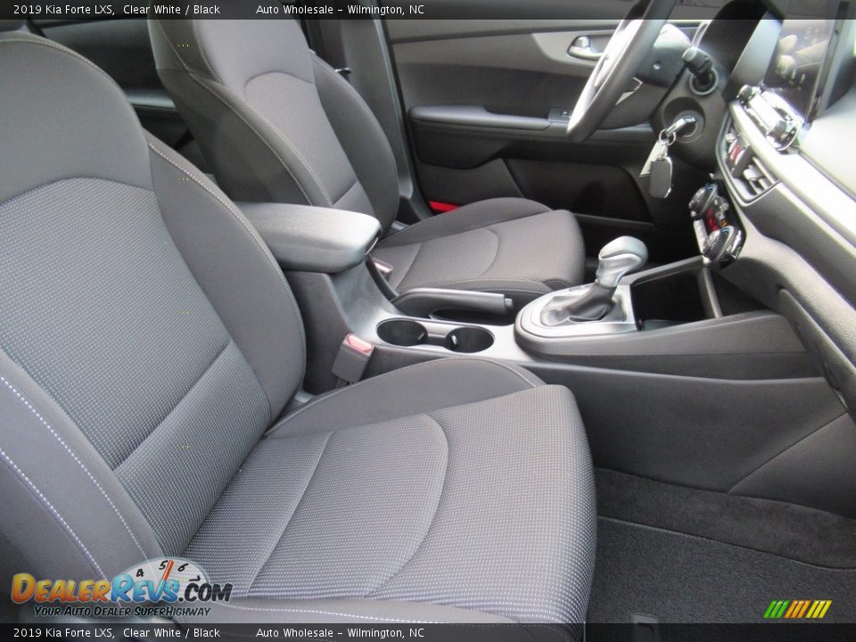 2019 Kia Forte LXS Clear White / Black Photo #13