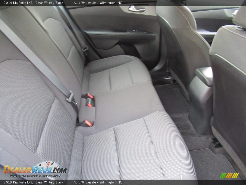 2019 Kia Forte LXS Clear White / Black Photo #14