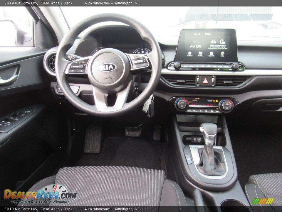 2019 Kia Forte LXS Clear White / Black Photo #15