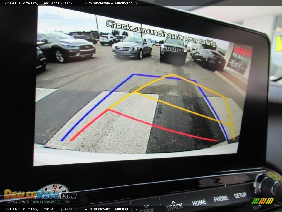 2019 Kia Forte LXS Clear White / Black Photo #18