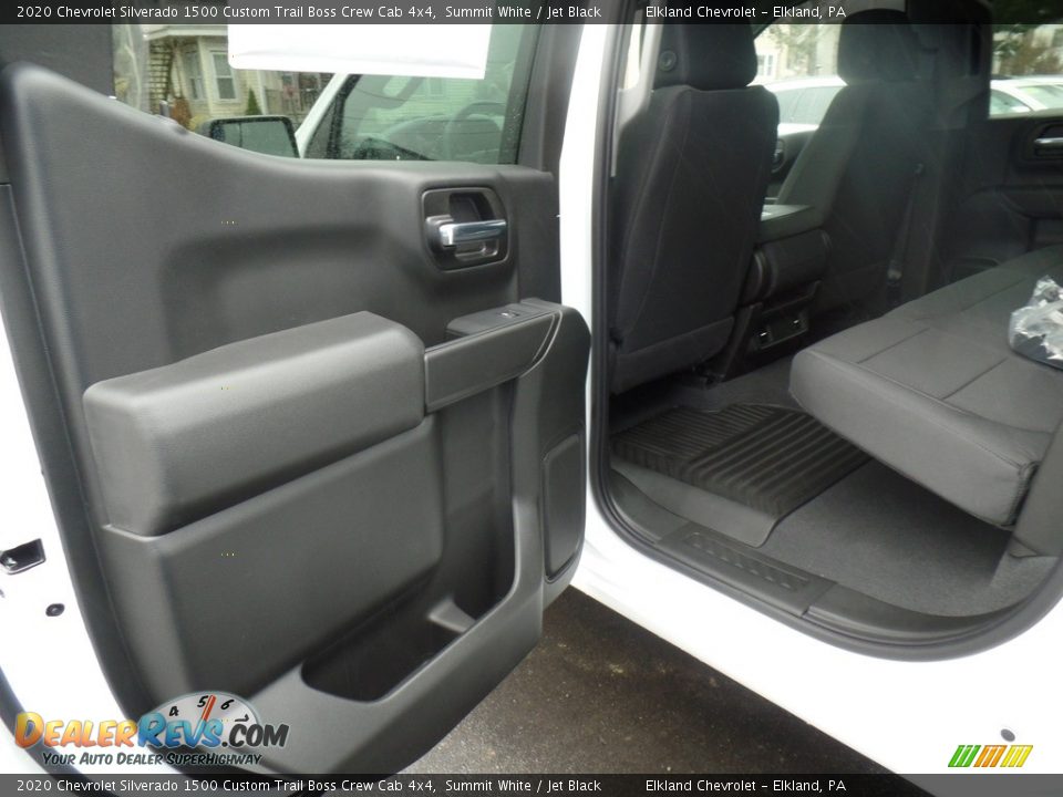 2020 Chevrolet Silverado 1500 Custom Trail Boss Crew Cab 4x4 Summit White / Jet Black Photo #32