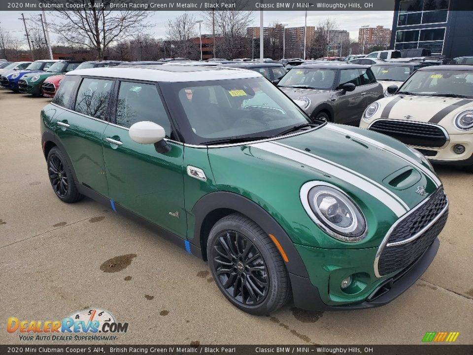 Front 3/4 View of 2020 Mini Clubman Cooper S All4 Photo #1