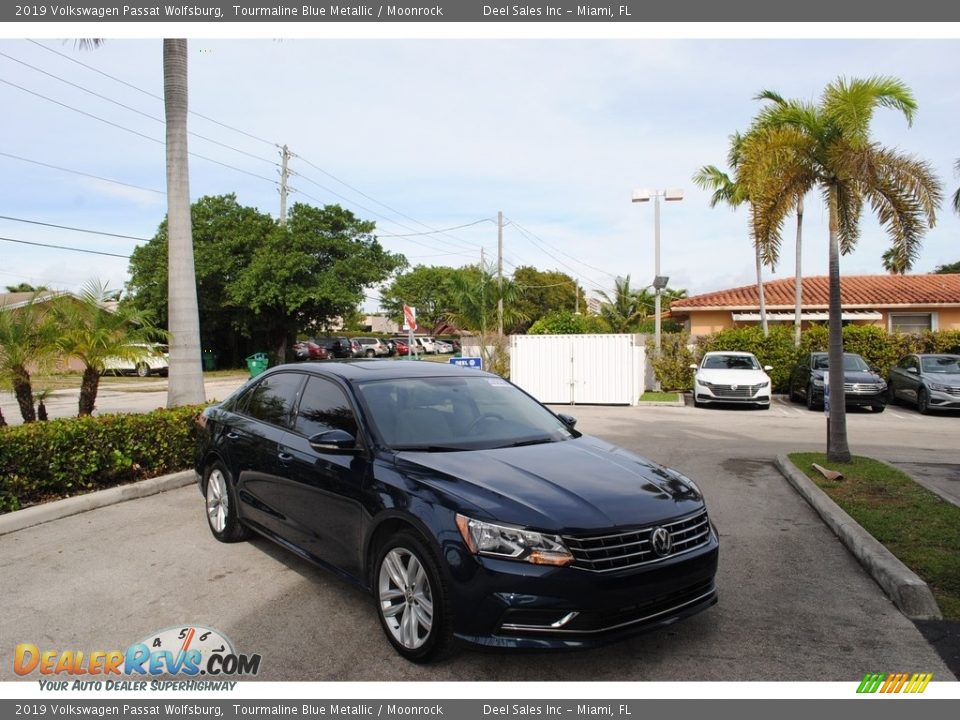 2019 Volkswagen Passat Wolfsburg Tourmaline Blue Metallic / Moonrock Photo #1