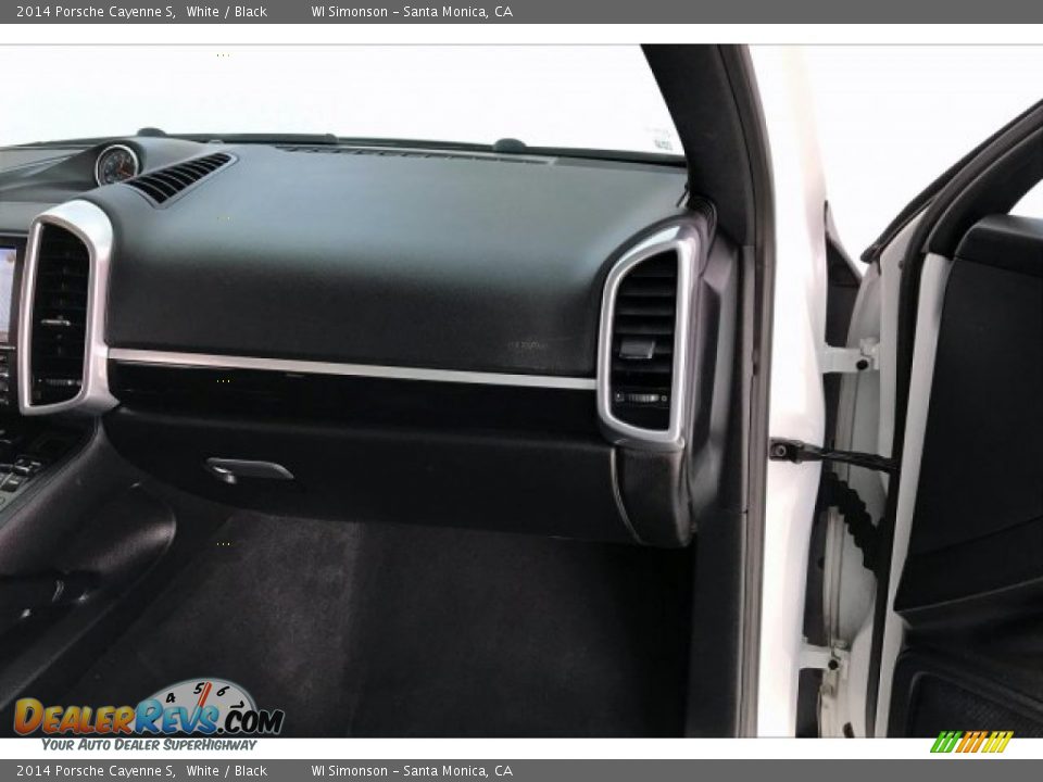 2014 Porsche Cayenne S White / Black Photo #28