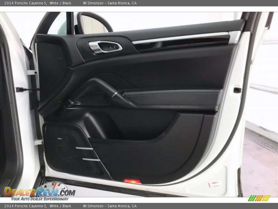2014 Porsche Cayenne S White / Black Photo #30
