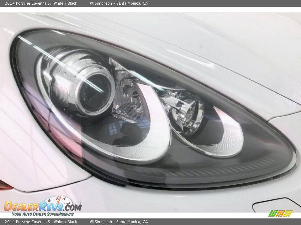 2014 Porsche Cayenne S White / Black Photo #32