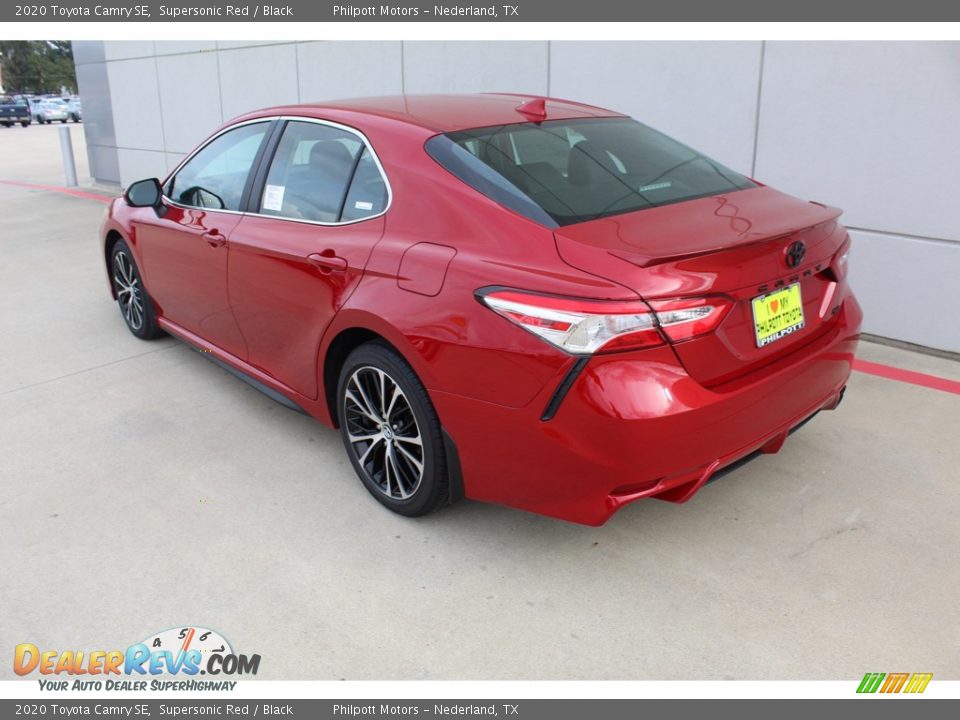 2020 Toyota Camry SE Supersonic Red / Black Photo #6
