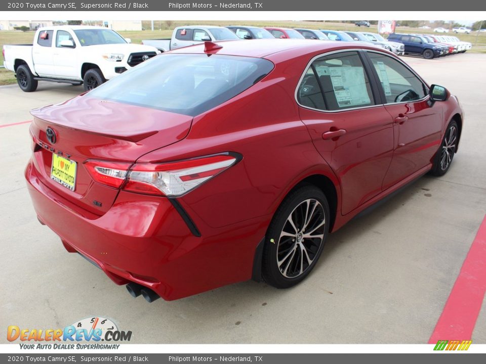 2020 Toyota Camry SE Supersonic Red / Black Photo #8