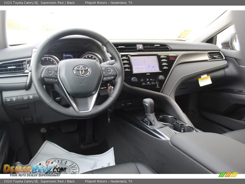 2020 Toyota Camry SE Supersonic Red / Black Photo #21