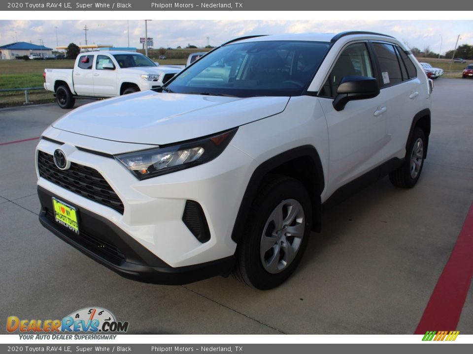 2020 Toyota RAV4 LE Super White / Black Photo #4