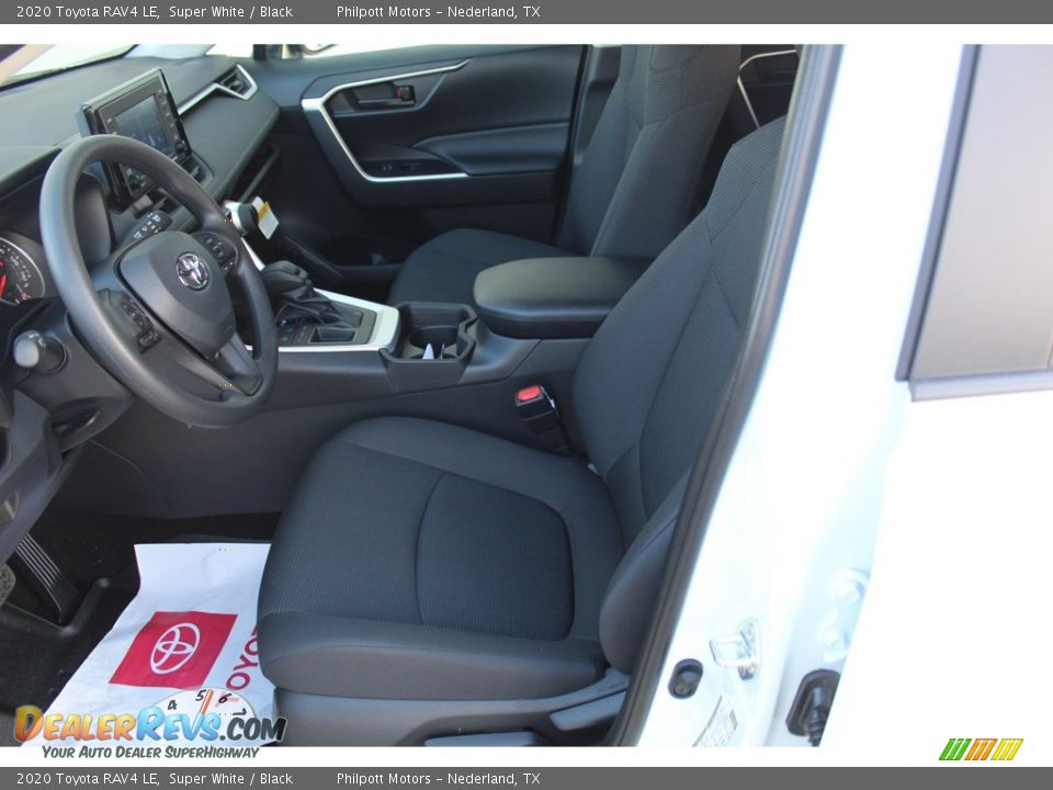 2020 Toyota RAV4 LE Super White / Black Photo #9