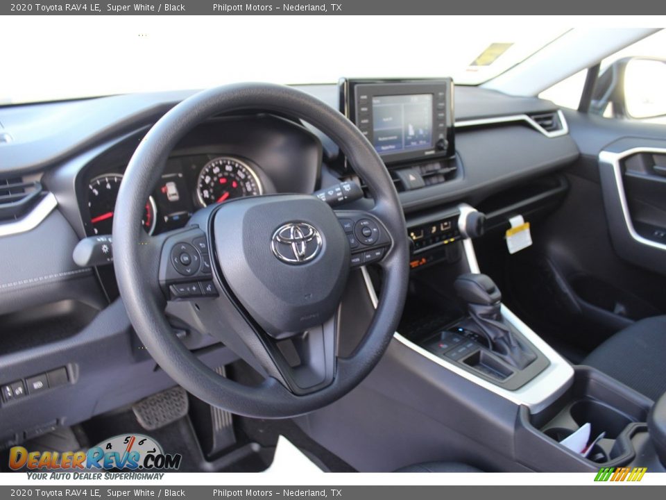 2020 Toyota RAV4 LE Super White / Black Photo #10