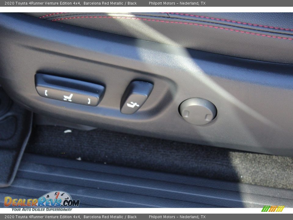 2020 Toyota 4Runner Venture Edition 4x4 Barcelona Red Metallic / Black Photo #11