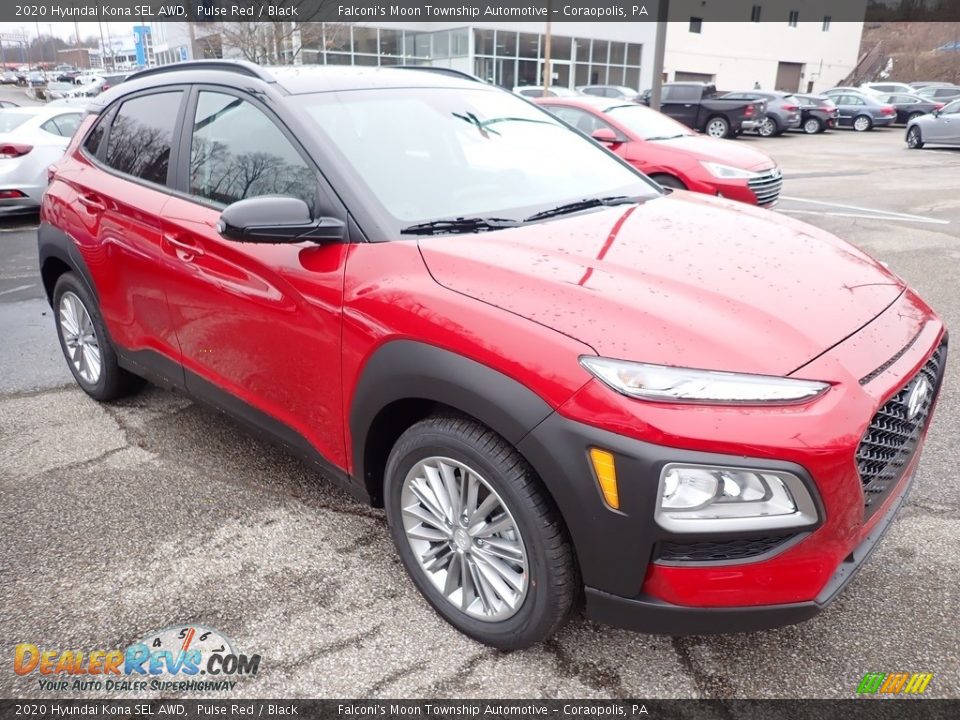 Front 3/4 View of 2020 Hyundai Kona SEL AWD Photo #3