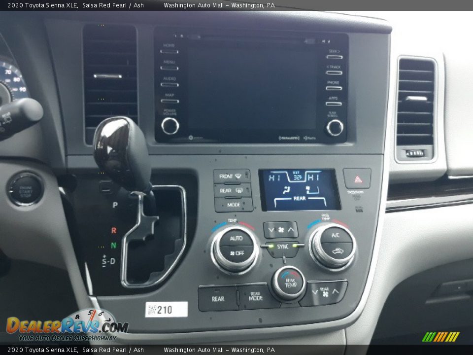 2020 Toyota Sienna XLE Salsa Red Pearl / Ash Photo #9