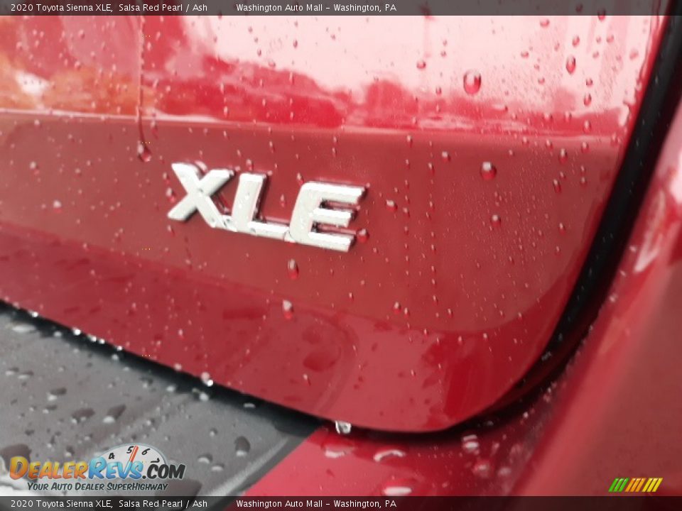 2020 Toyota Sienna XLE Salsa Red Pearl / Ash Photo #16