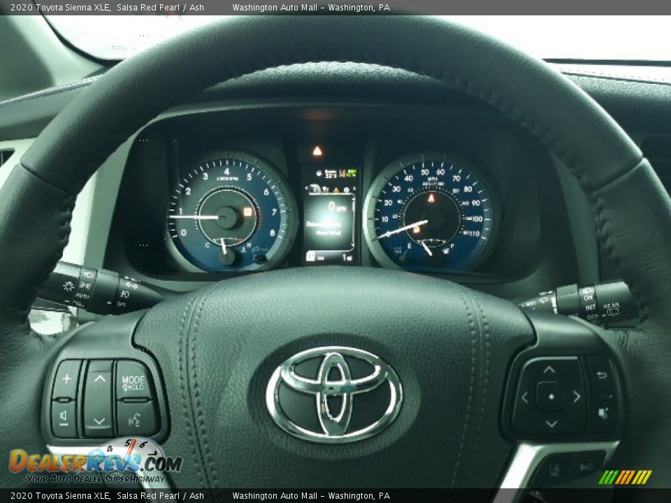 2020 Toyota Sienna XLE Salsa Red Pearl / Ash Photo #18