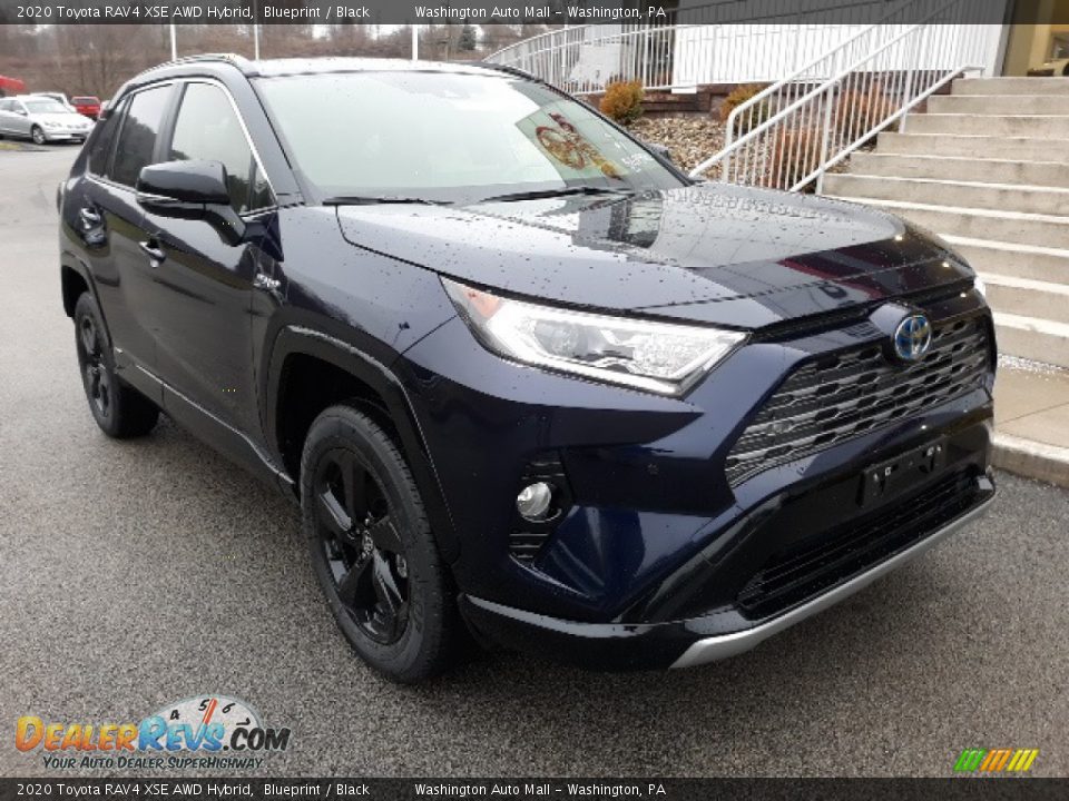 Front 3/4 View of 2020 Toyota RAV4 XSE AWD Hybrid Photo #1