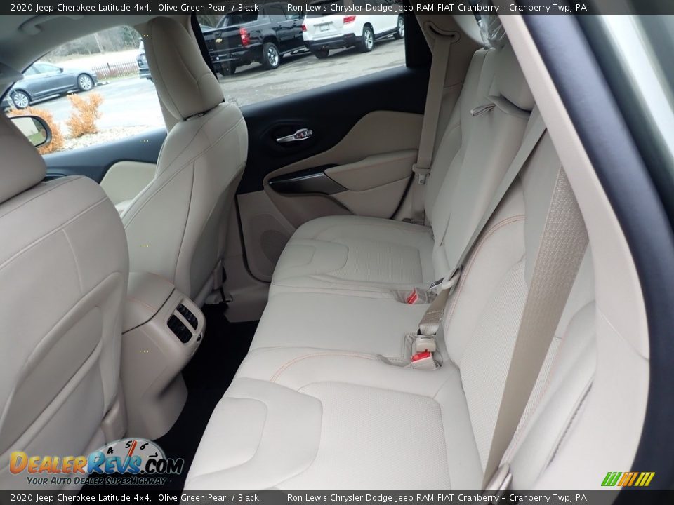 2020 Jeep Cherokee Latitude 4x4 Olive Green Pearl / Black Photo #12