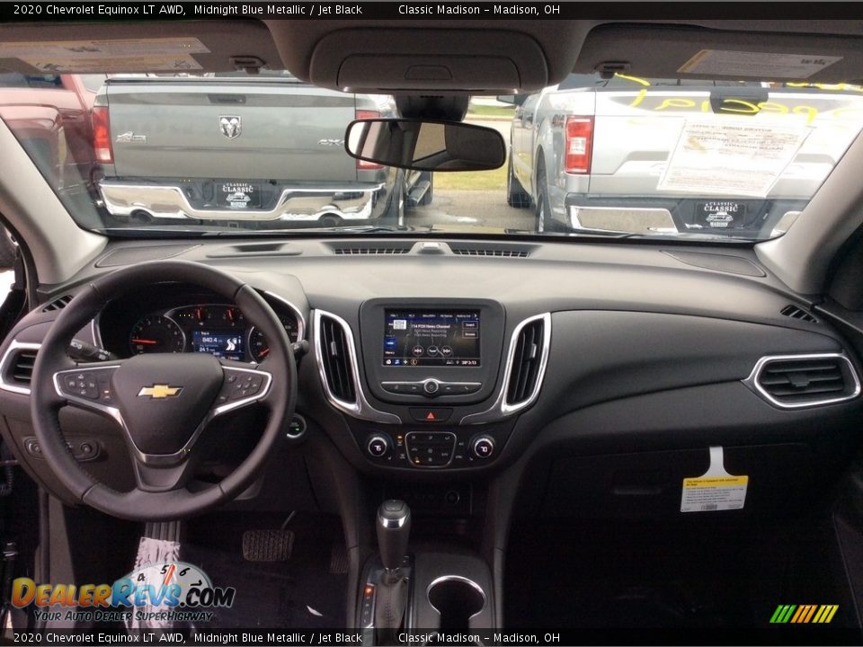 Dashboard of 2020 Chevrolet Equinox LT AWD Photo #13