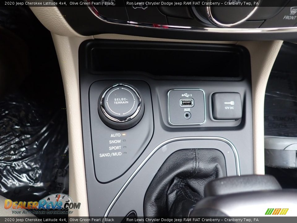 2020 Jeep Cherokee Latitude 4x4 Olive Green Pearl / Black Photo #20