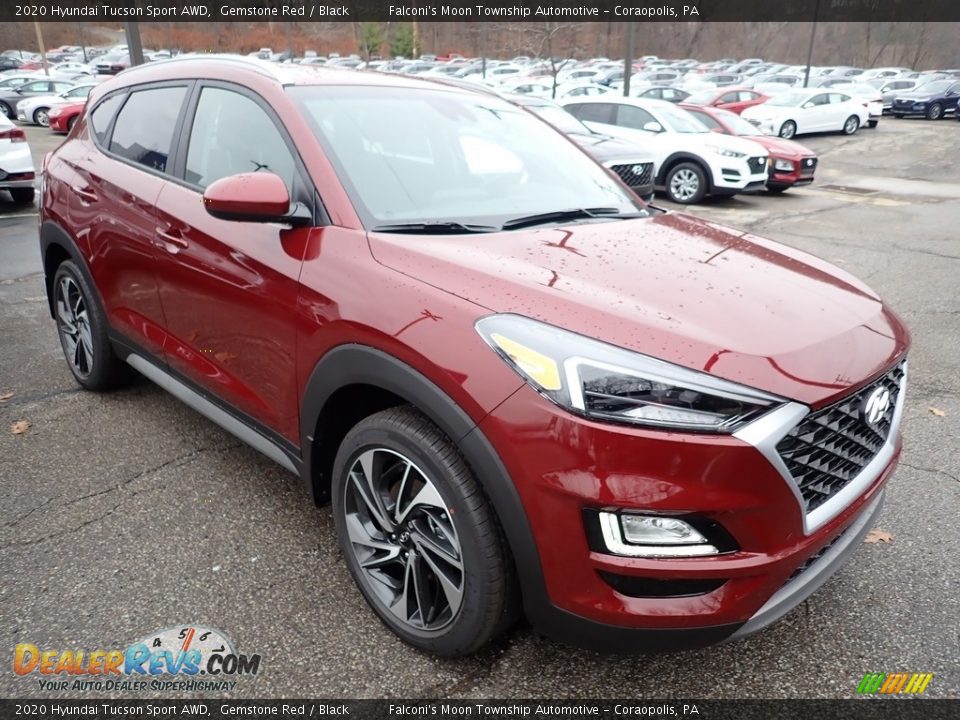 Front 3/4 View of 2020 Hyundai Tucson Sport AWD Photo #3