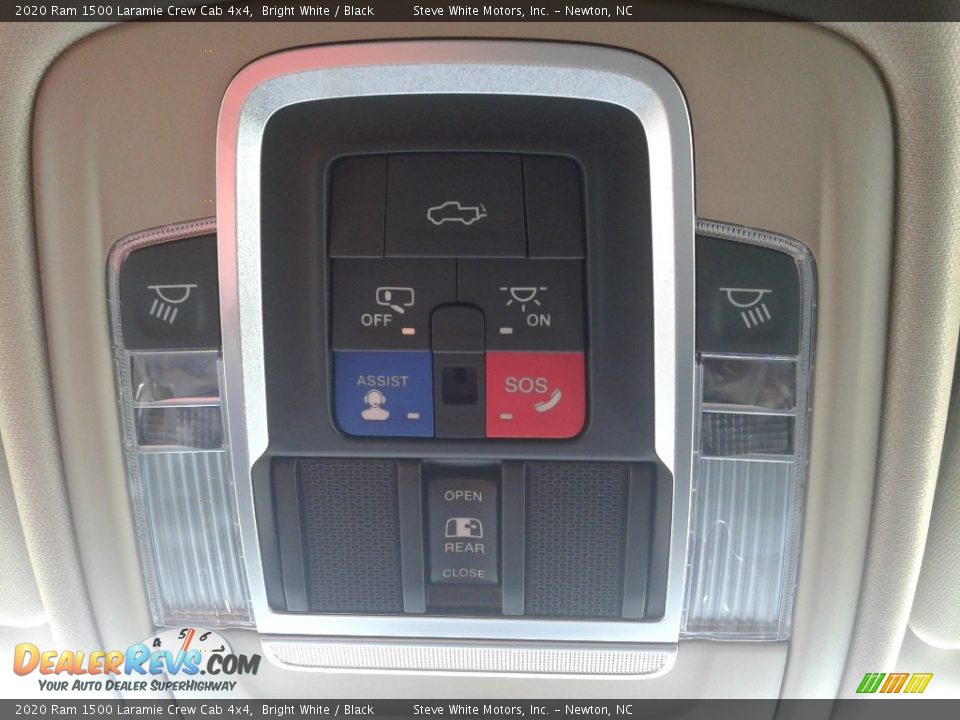 2020 Ram 1500 Laramie Crew Cab 4x4 Bright White / Black Photo #31