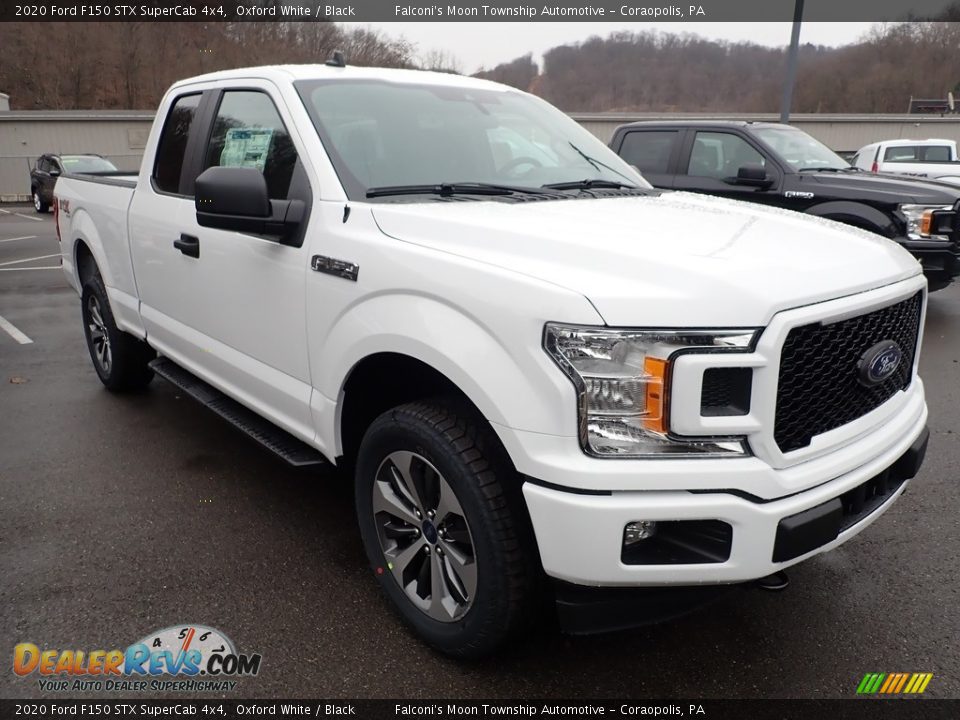 Front 3/4 View of 2020 Ford F150 STX SuperCab 4x4 Photo #3