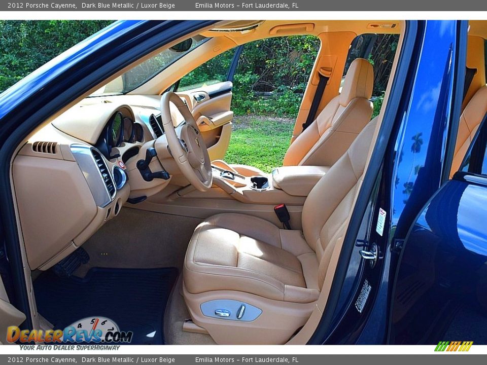 Front Seat of 2012 Porsche Cayenne  Photo #21