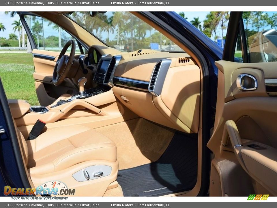 2012 Porsche Cayenne Dark Blue Metallic / Luxor Beige Photo #26