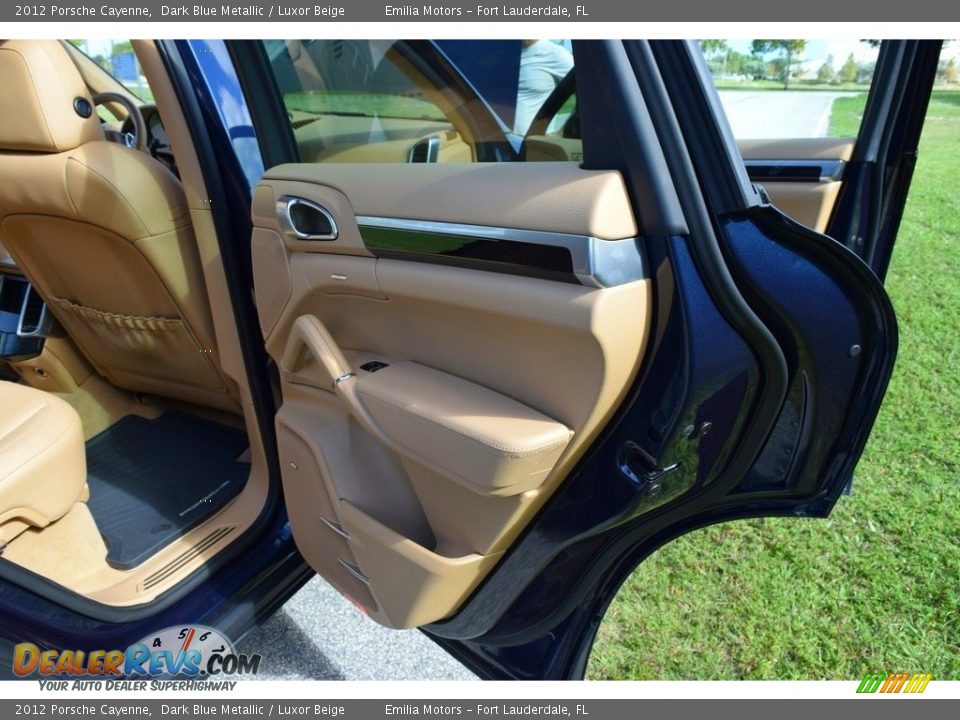 2012 Porsche Cayenne Dark Blue Metallic / Luxor Beige Photo #37