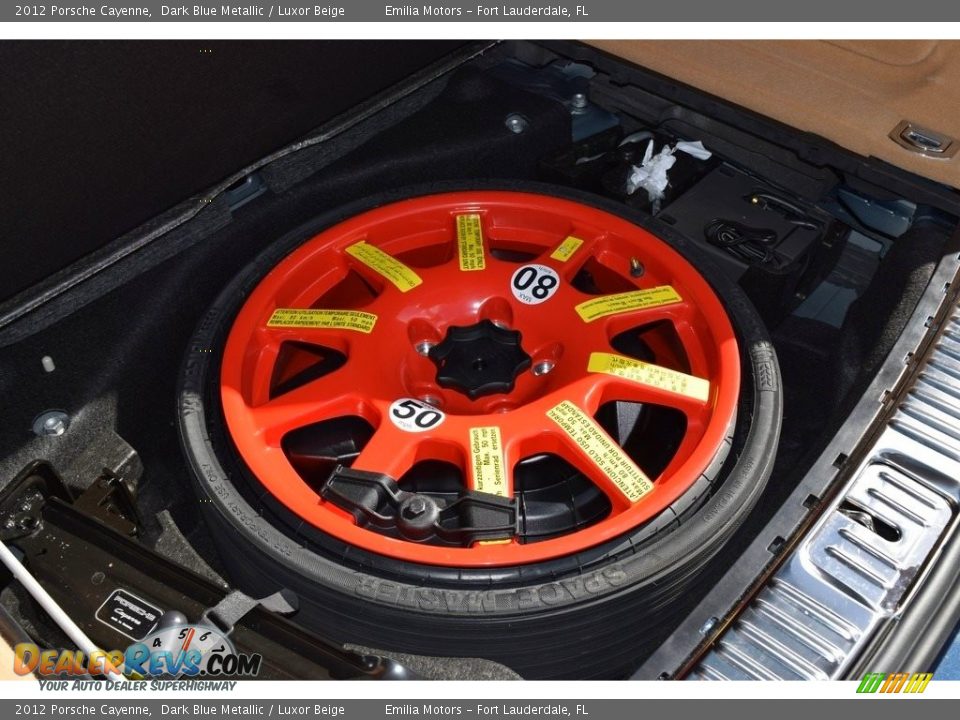 Tool Kit of 2012 Porsche Cayenne  Photo #43