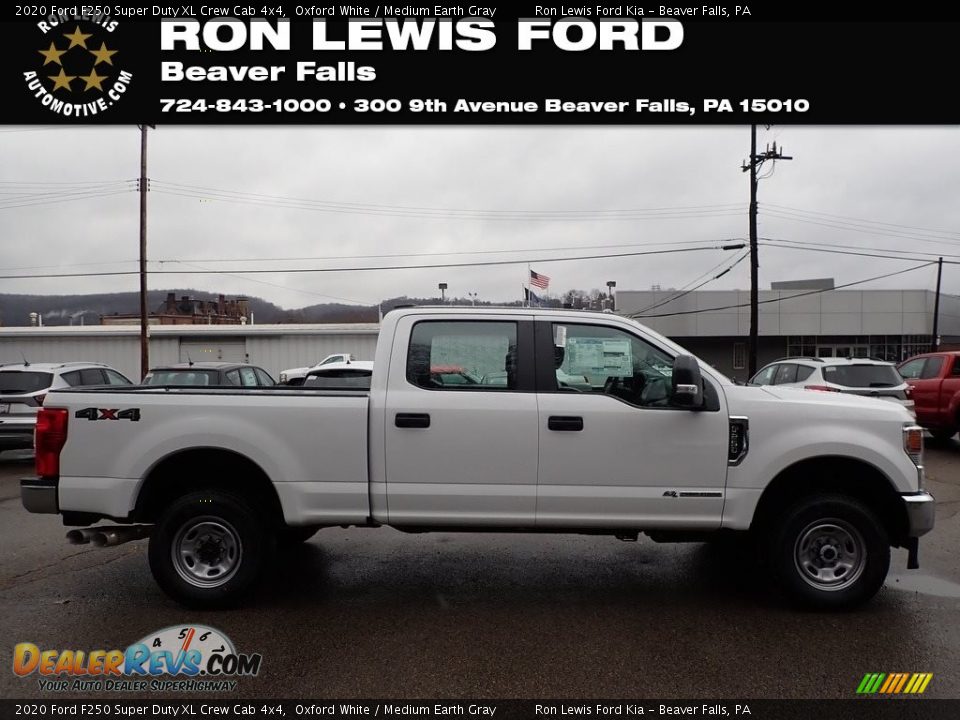 2020 Ford F250 Super Duty XL Crew Cab 4x4 Oxford White / Medium Earth Gray Photo #1
