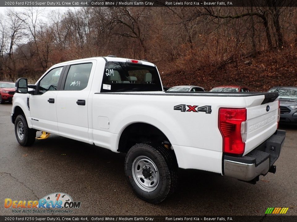 2020 Ford F250 Super Duty XL Crew Cab 4x4 Oxford White / Medium Earth Gray Photo #5