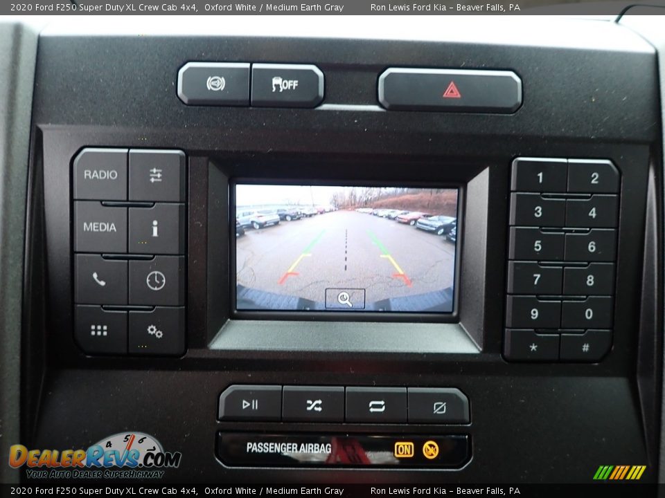 Controls of 2020 Ford F250 Super Duty XL Crew Cab 4x4 Photo #20